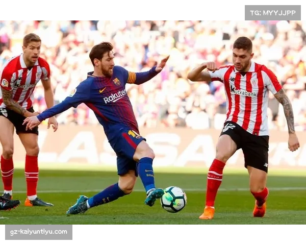 西甲各队竞技状态起伏分析显示 单后腰向双后腰转型成趋势 西甲各队竞技状态起伏分析显示 单后腰向双后腰转型成趋势